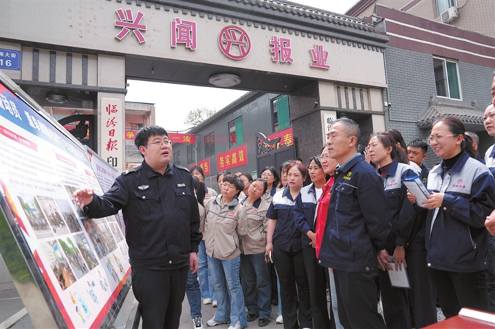 臨汾市公安局直屬分局開(kāi)展“反詐宣傳進(jìn)企業(yè)”專(zhuān)場(chǎng)活動(dòng)