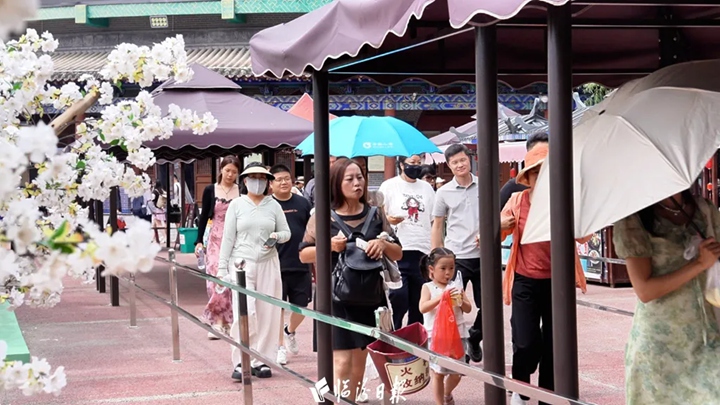 隰縣小西天，持續(xù)“熱辣滾燙”！