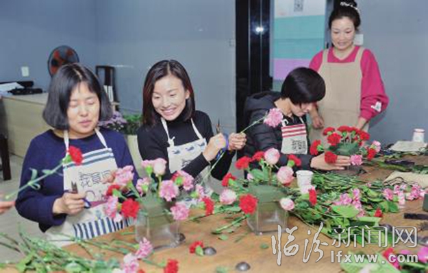 臨汾:花藝課堂受歡迎